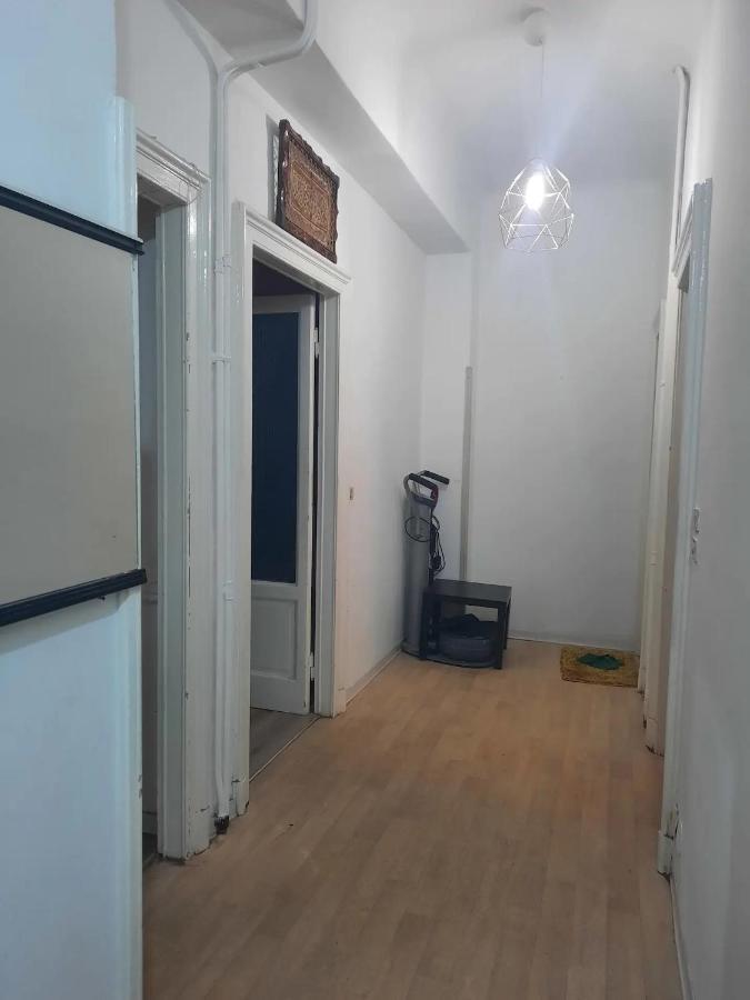Private Room In A Quiet Apartment In The City Center Milão Exterior foto